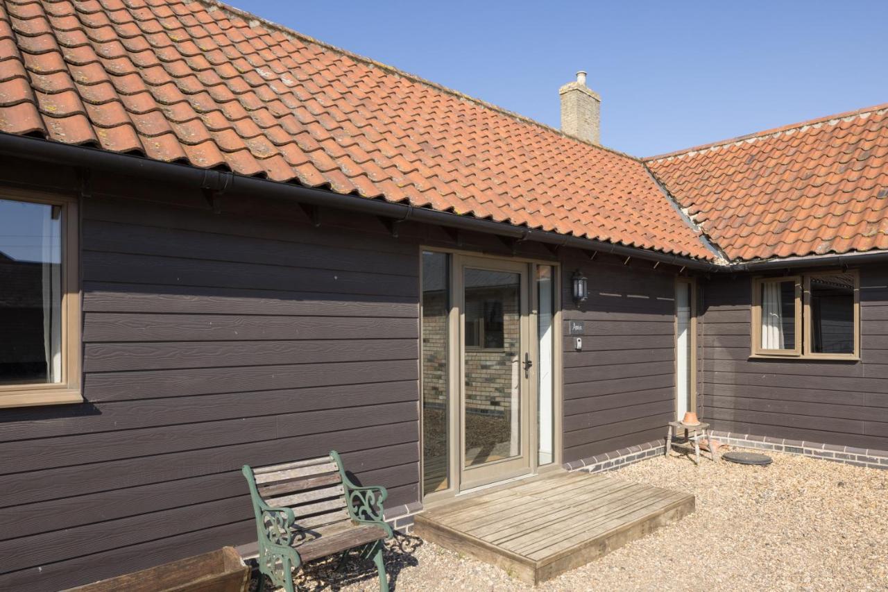 Clopton Courtyard * CBG