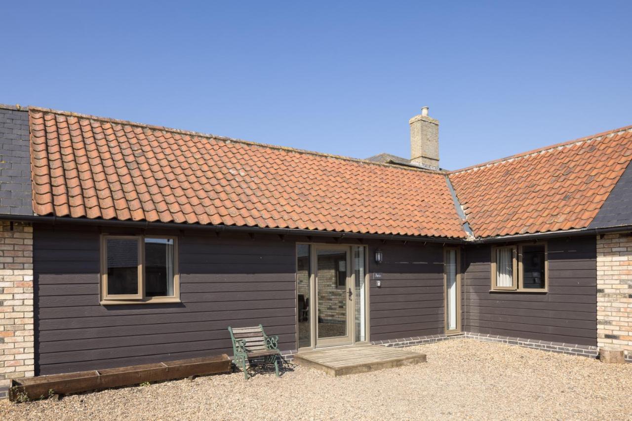 Clopton Courtyard * CBG